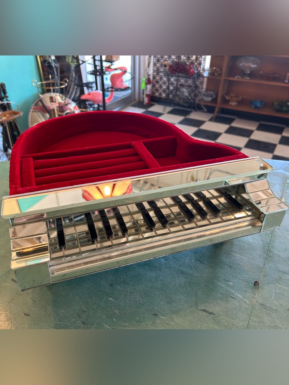 Large piano jewelry box 1980’s mirrored kitschy music decor